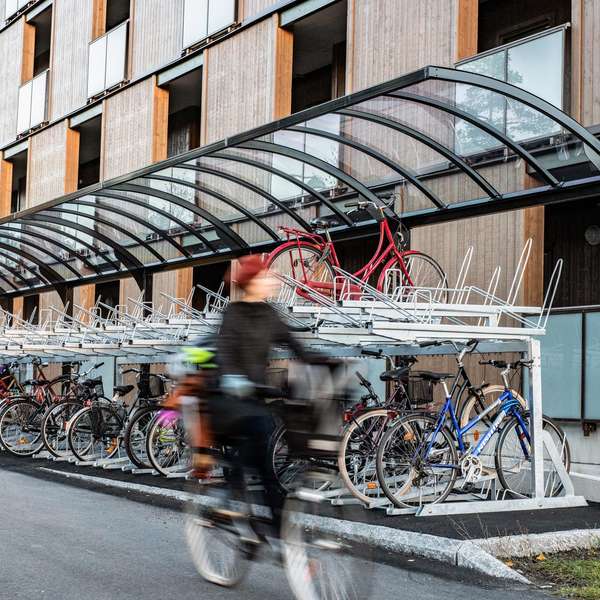 Cykelparkering til ethvert behov | Pladsbesparende cykelparkering | FalcoLevel Eco - Cykelstativ i 2 etager | image #2 |  