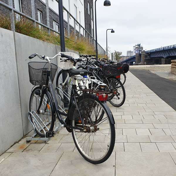 Cykelparkering til ethvert behov | Cykelstativer til skråparkering | Falco A-11 enkeltsidet skråparkering | image #2 |  